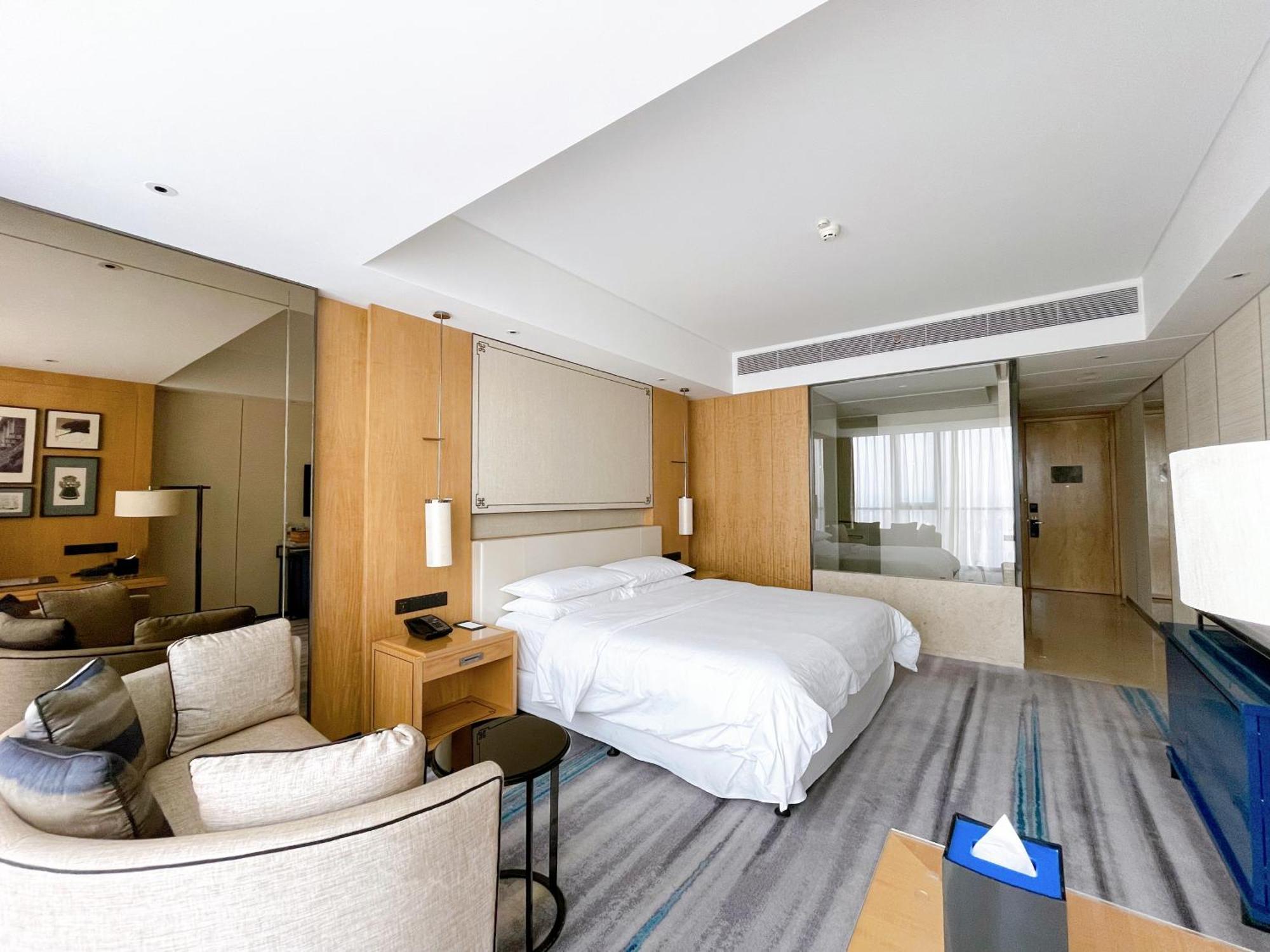 Sheraton Zibo Hotel Exterior photo