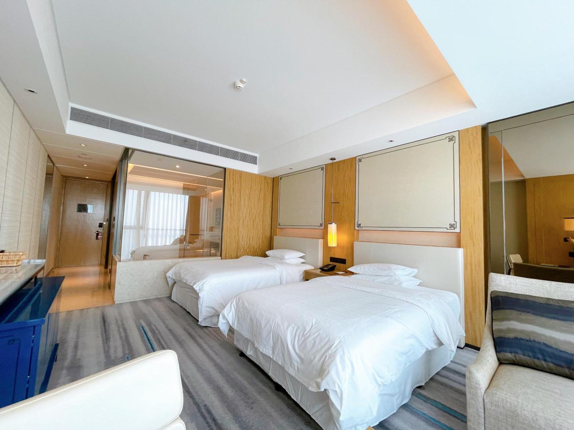 Sheraton Zibo Hotel Exterior photo